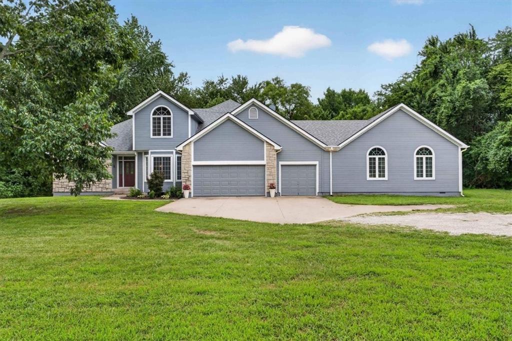 Photo 7 of 33403 E Nebgen Road