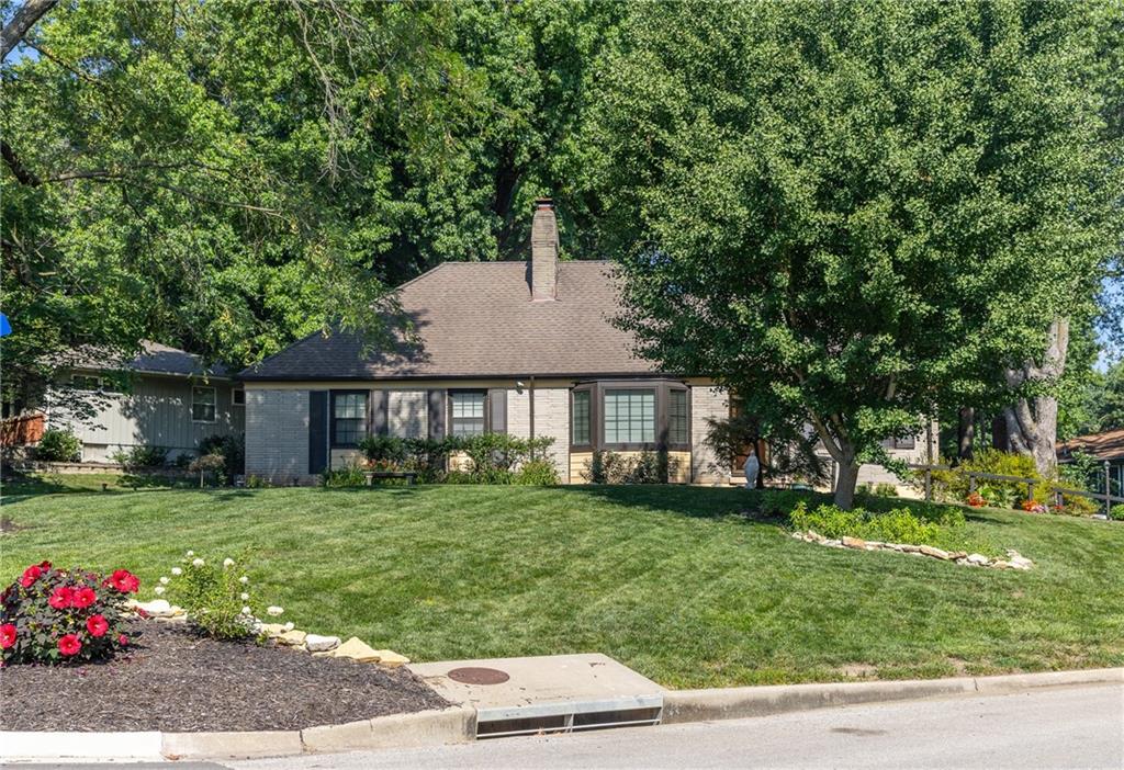 Photo 2 of 4934 Howe Drive