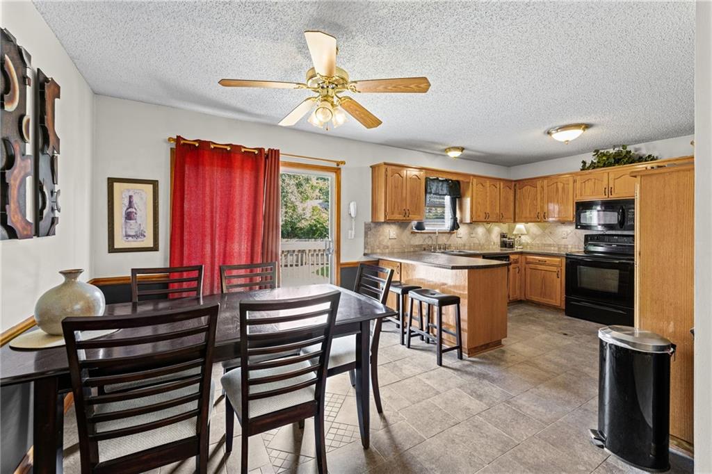 Photo 5 of 1109 NW Creekside Court