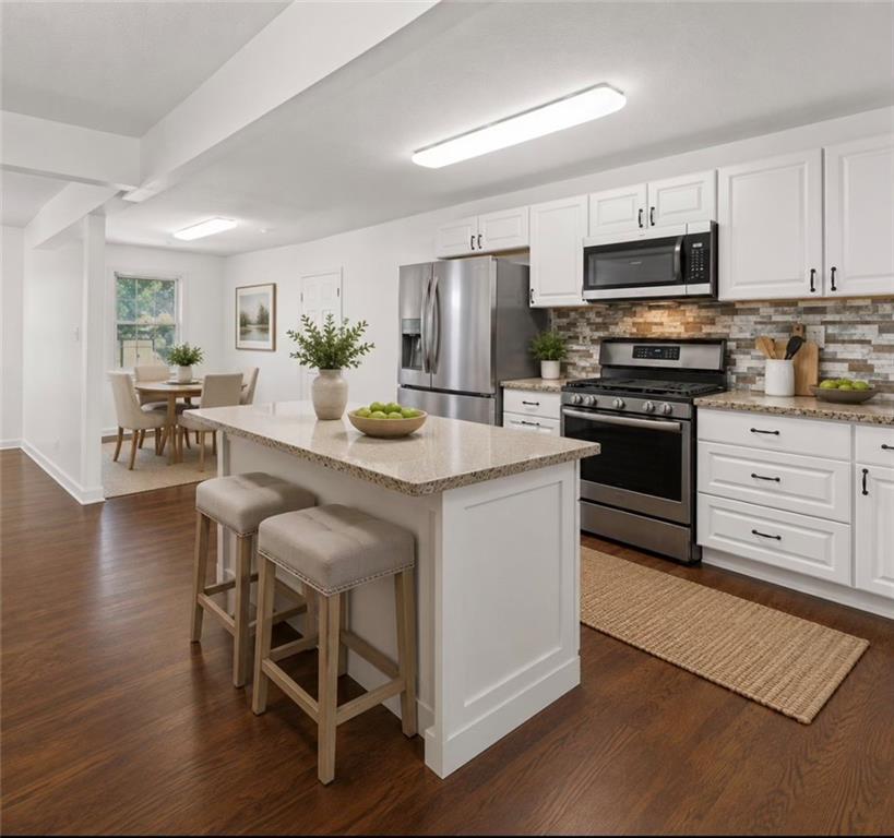 Photo 3 of 612 S Sherman Avenue