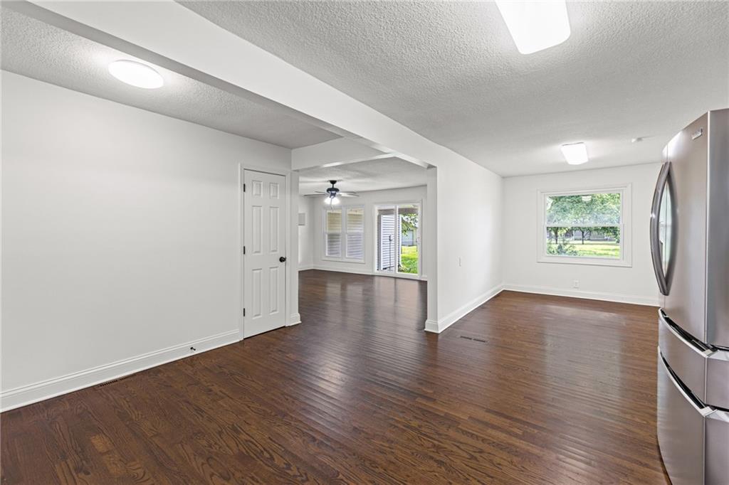 Photo 5 of 612 S Sherman Avenue