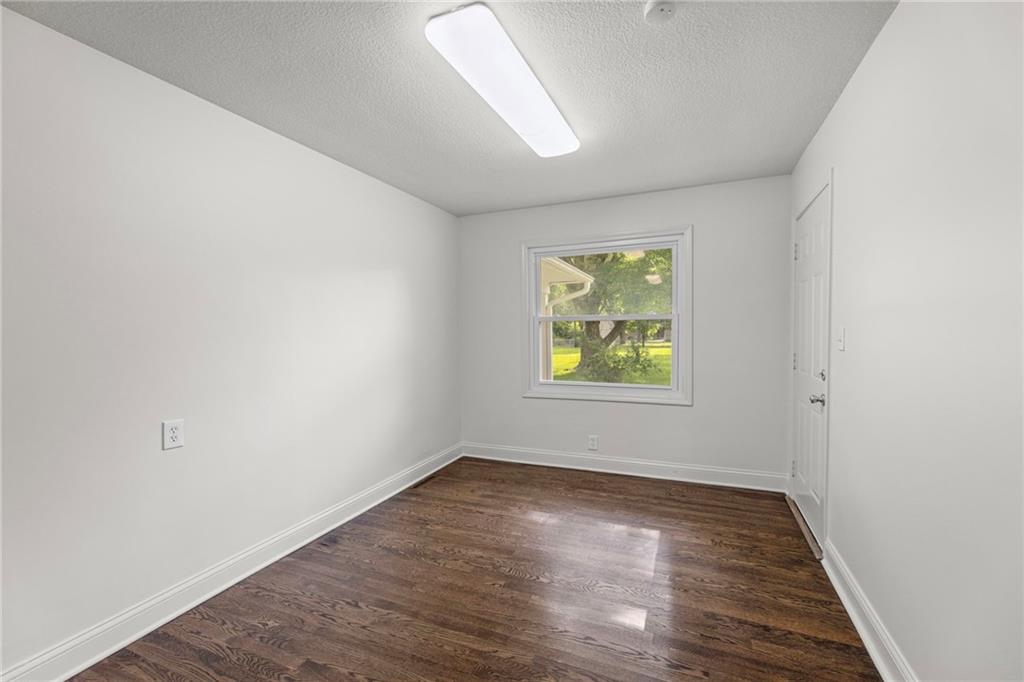 Photo 7 of 612 S Sherman Avenue
