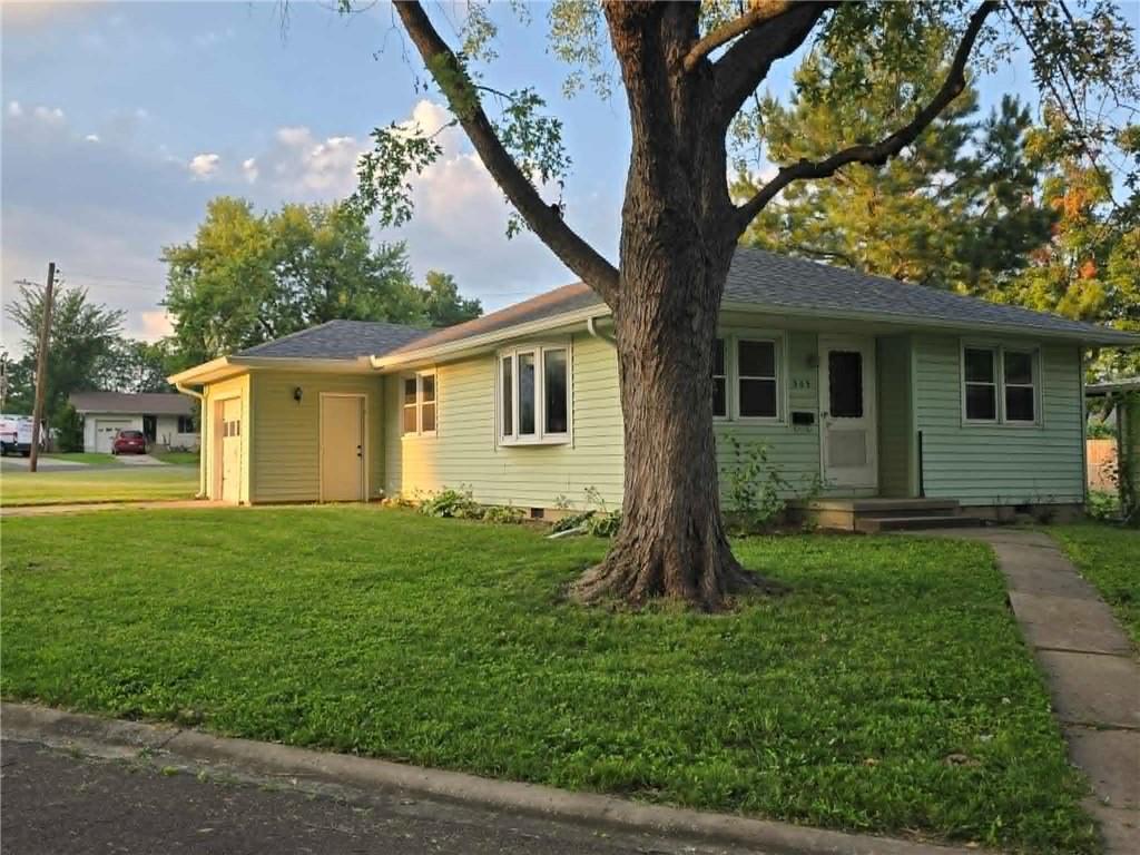 Photo of 303 E Truman Avenue