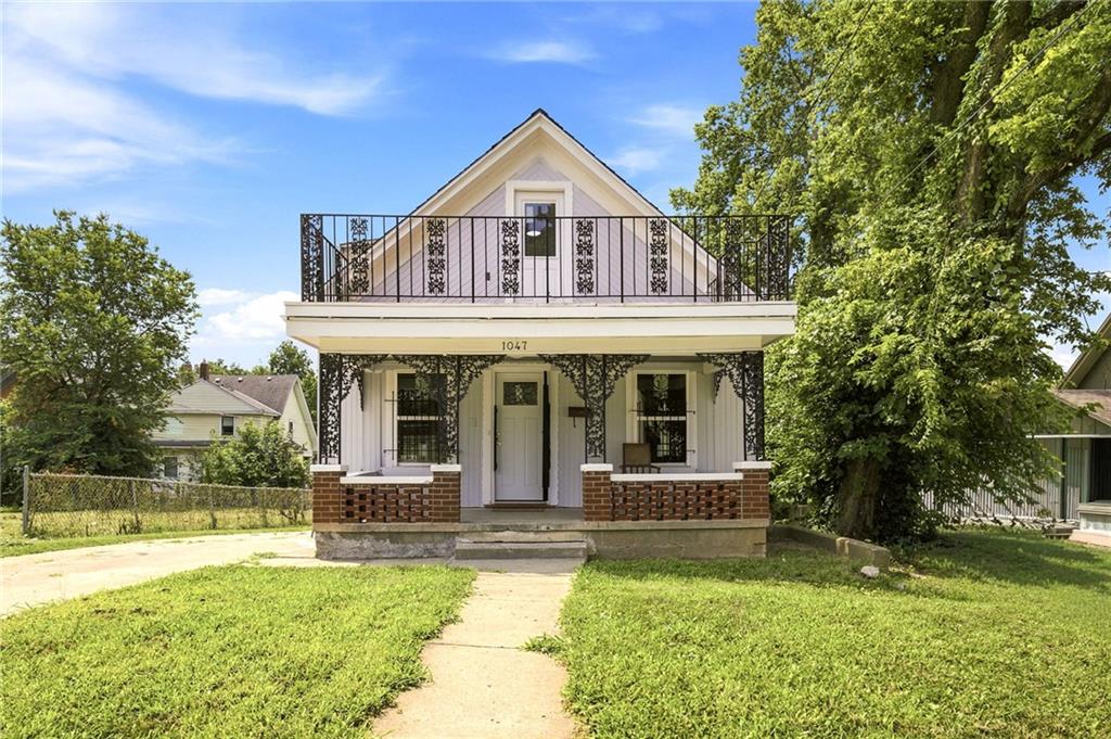 Photo 2 of 1047 Quindaro Boulevard