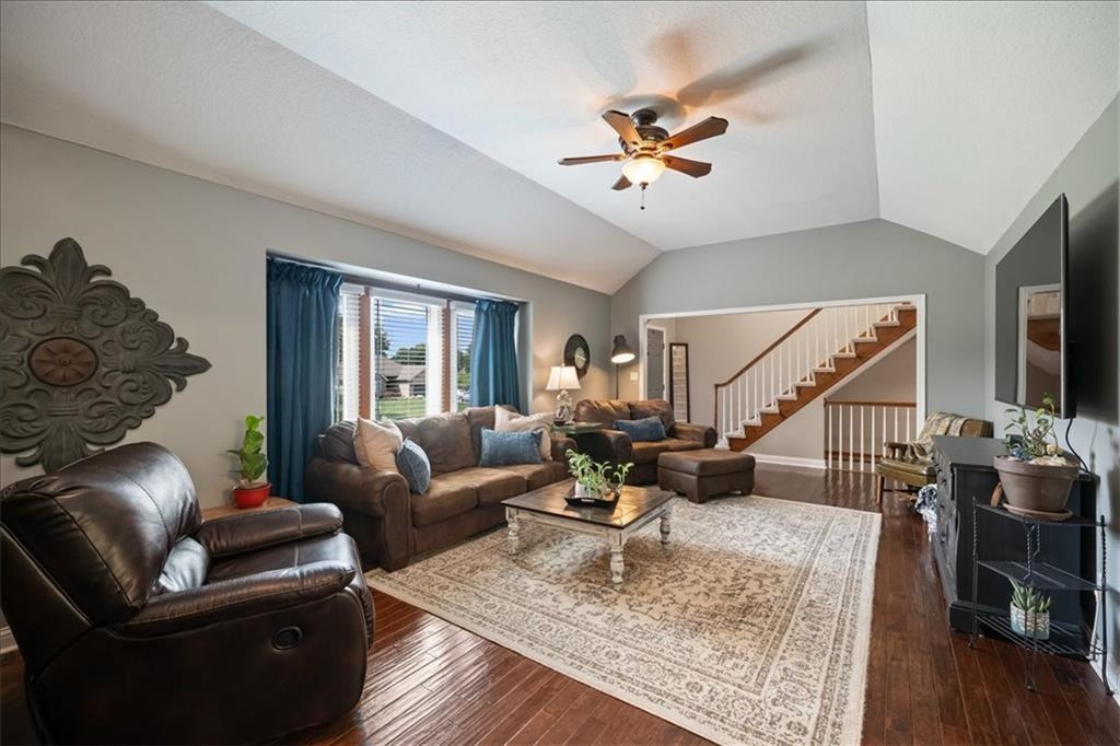 Photo 5 of 502 Sugarland Drive
