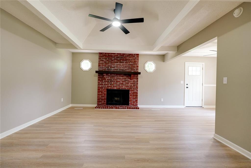Photo 4 of 501 W McDowell Avenue