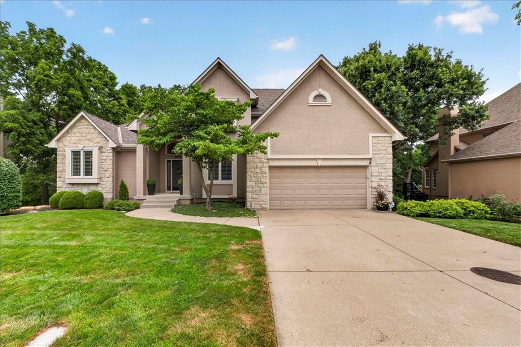 Photo of 2216 SW Waterfall Drive