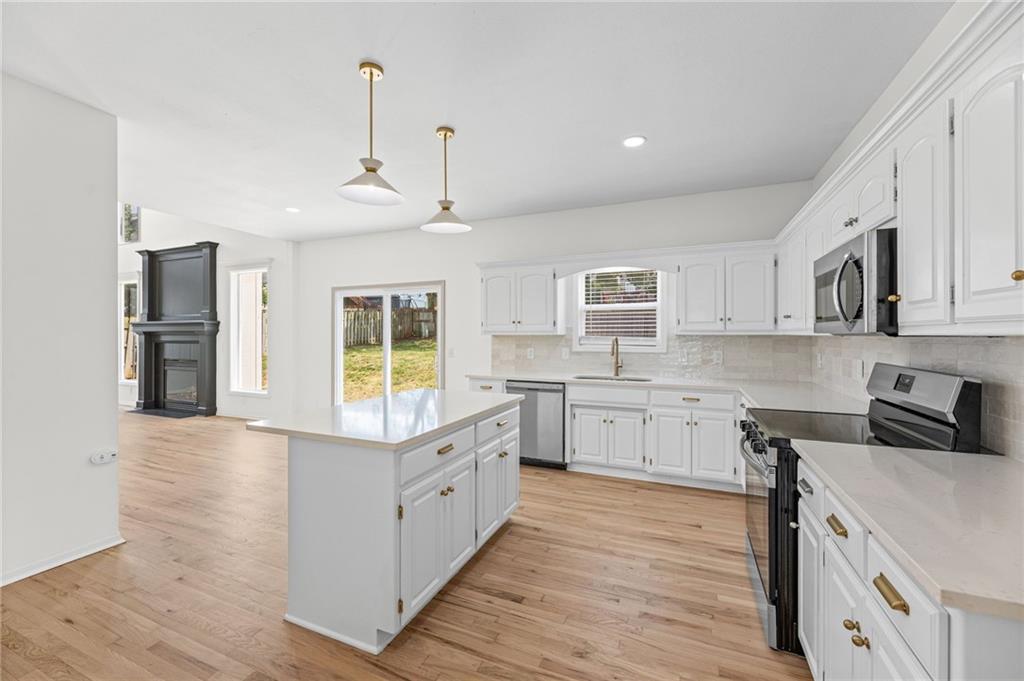 Photo 7 of 21470 W 122nd Street
