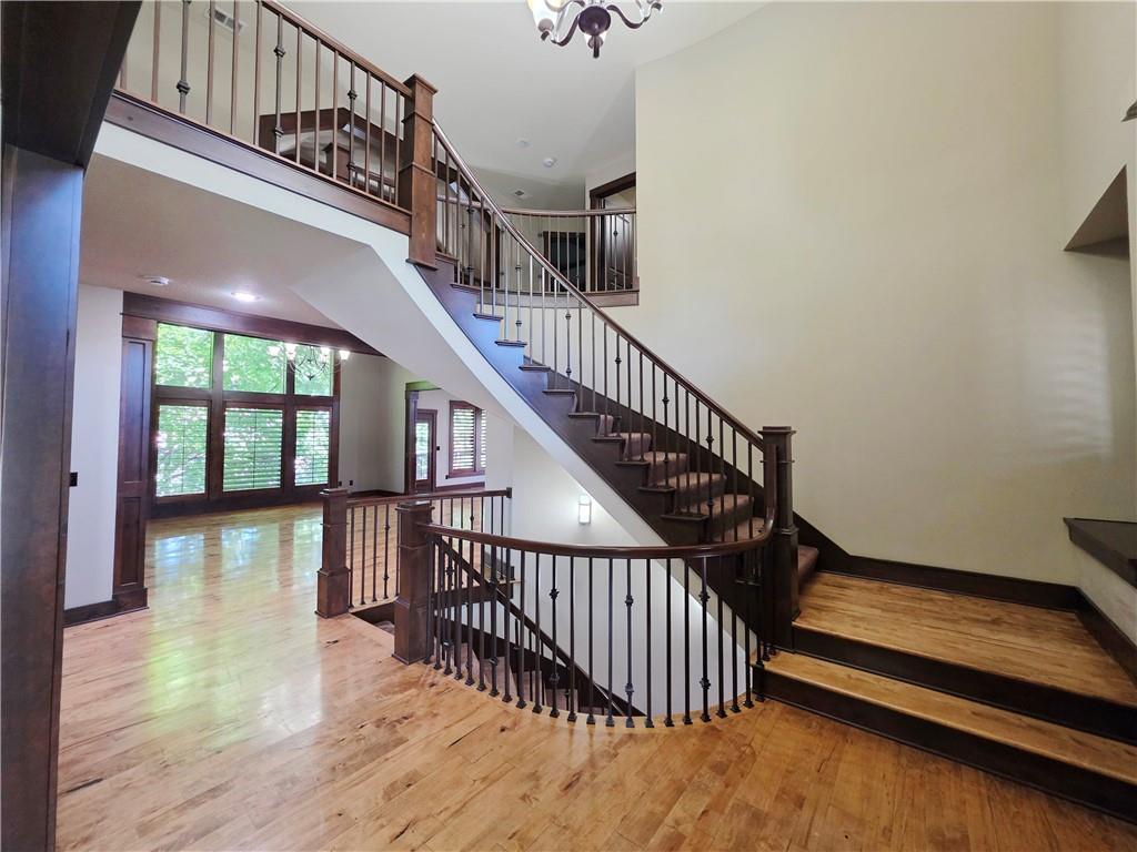 Photo 4 of 20924 W 68th Street