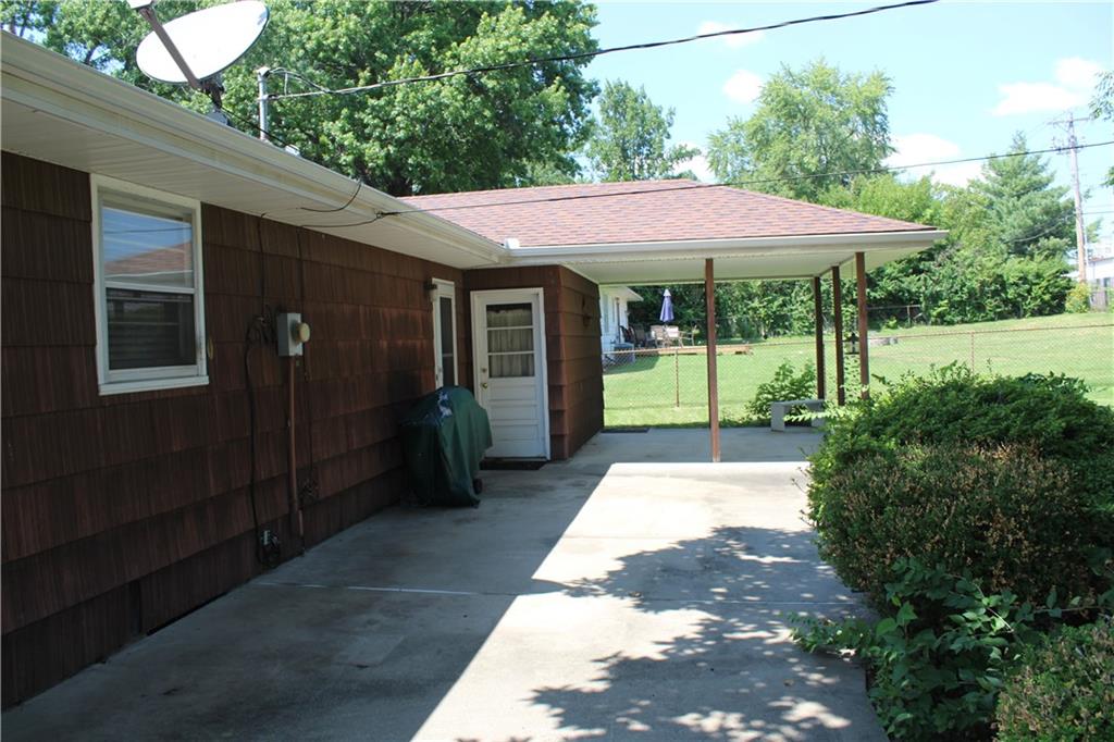 Photo 4 of 2405 S Ellison Way