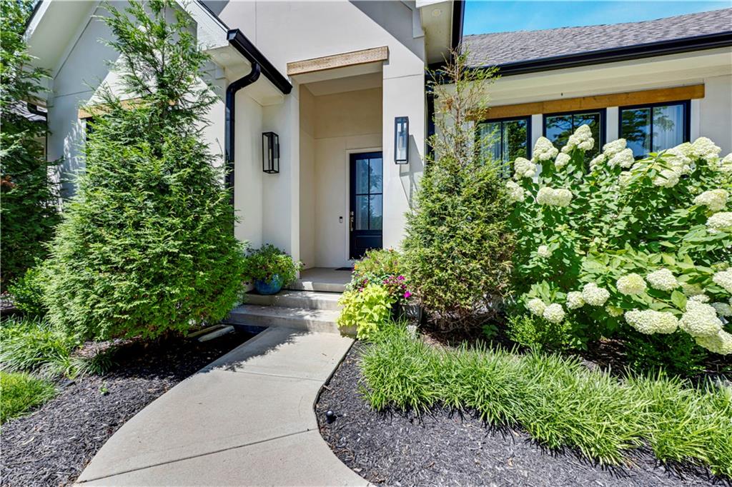 Photo 7 of 18340 Mohawk Lane