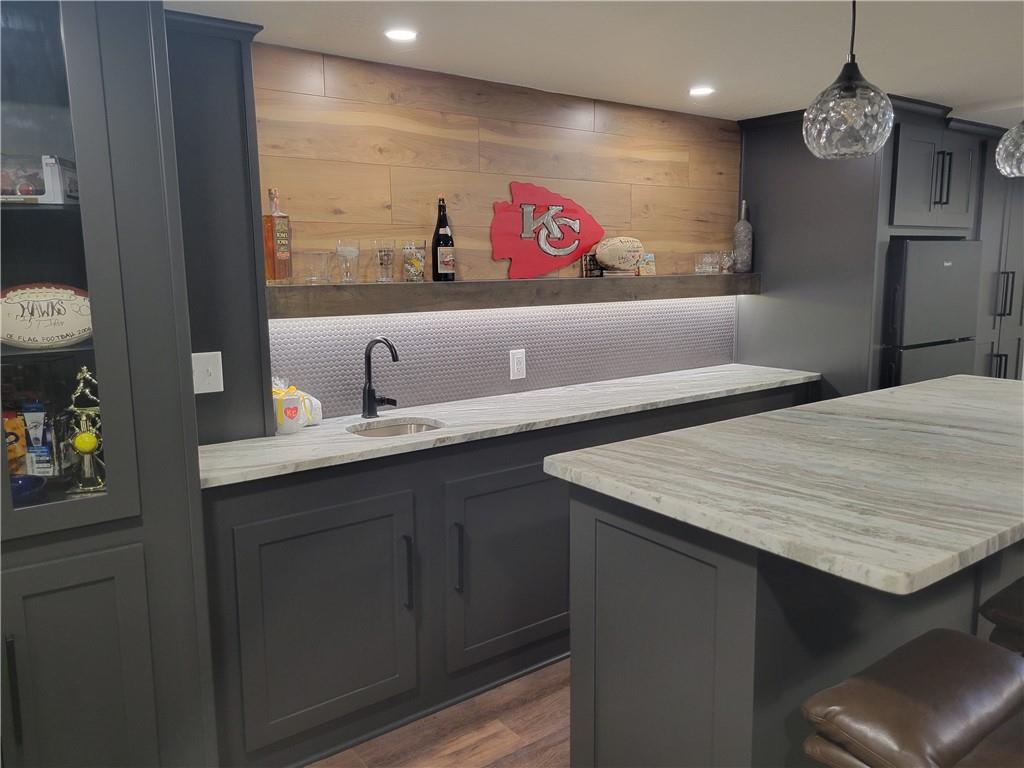 Photo 5 of 12730 Overbrook Road