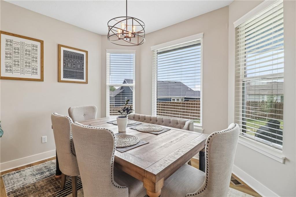 Photo 6 of 2705 Meadowbrook Court
