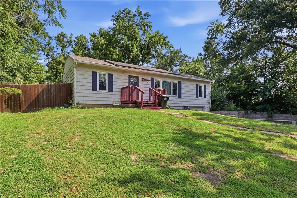 Photo 3 of 16806 James Downey Road