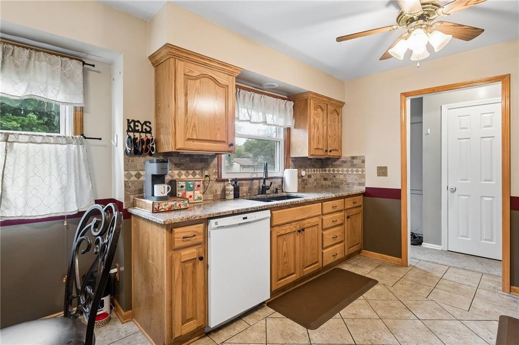 Photo 5 of 8605 W 80th Terrace