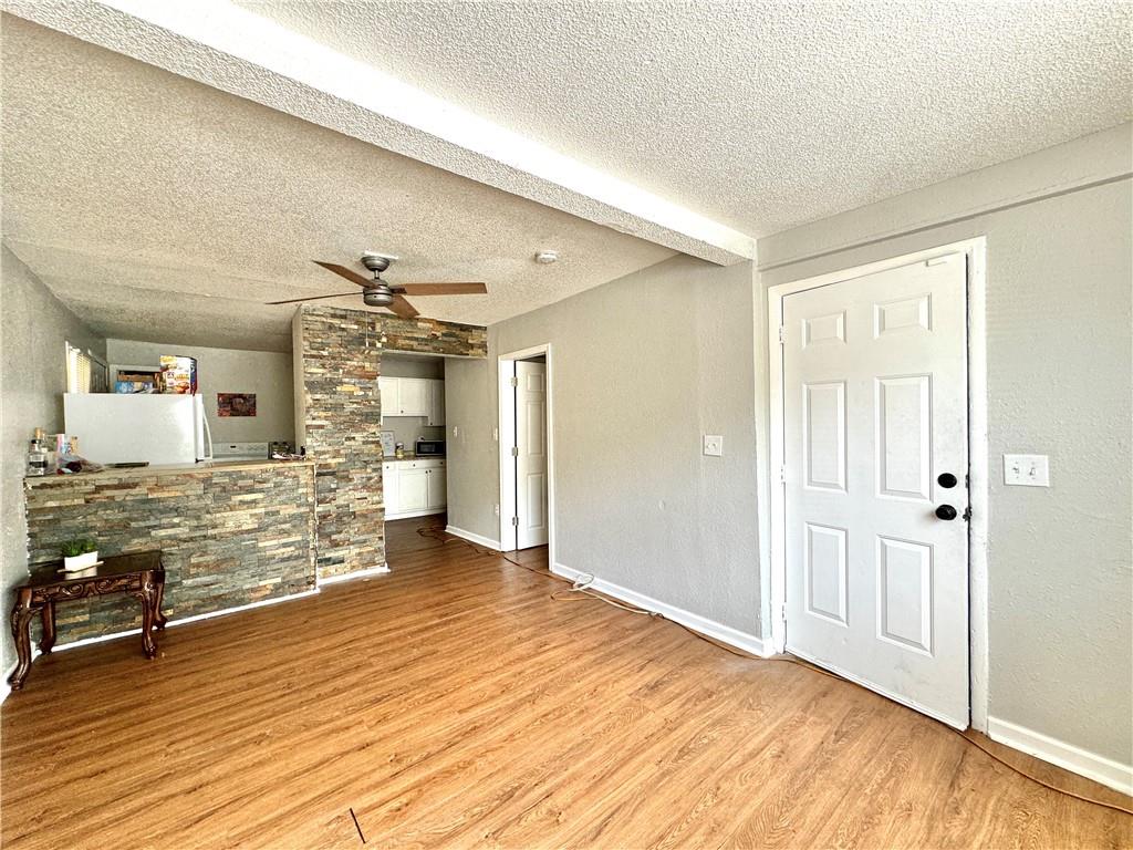 Photo 7 of 4435 Norton Avenue