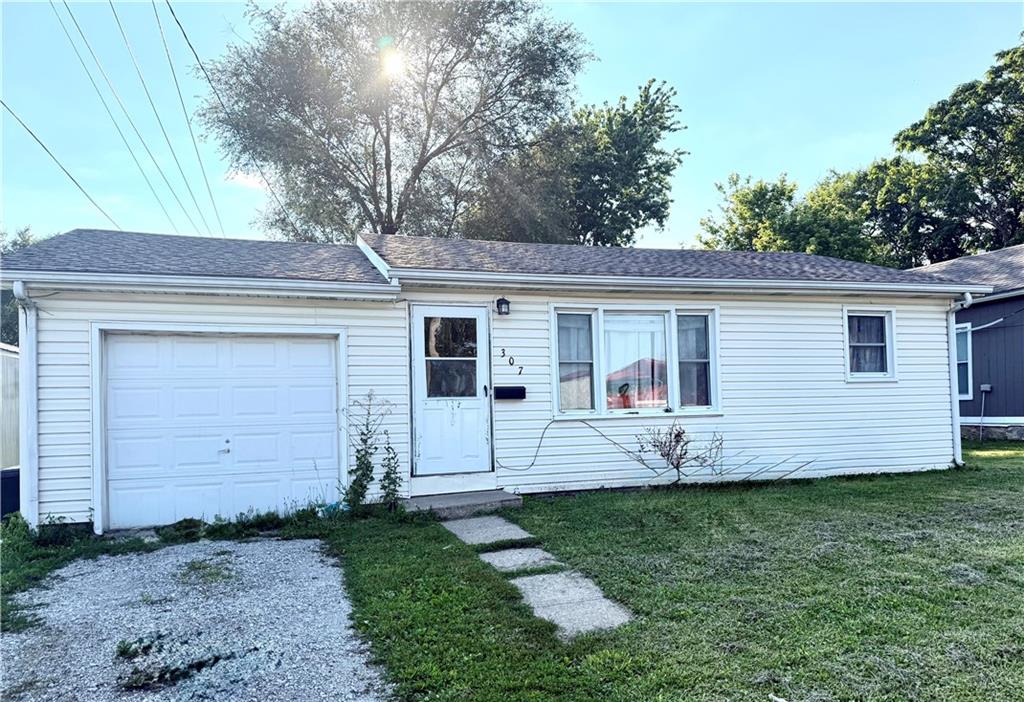 Photo of 307 N Raum Street in Lawson, MO