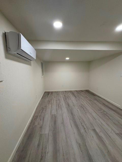 Photo 5 of 4112 N Mersington Avenue