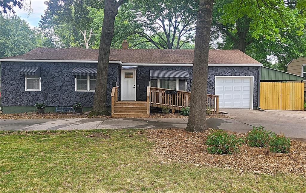 Photo of 3315 S Crysler Avenue