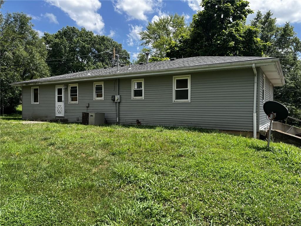 Photo 2 of 1204 Wornall Road