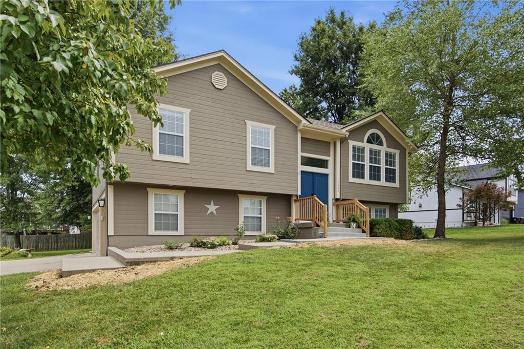 Photo 3 of 1400 Aspen Drive