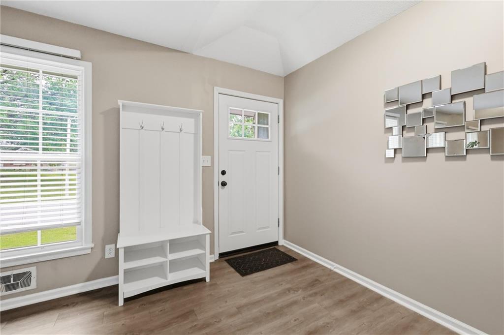 Photo 4 of 509 NW Palmer Drive