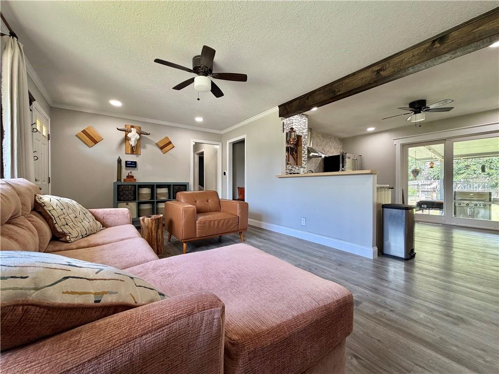 Photo 4 of 7408 Elm Street