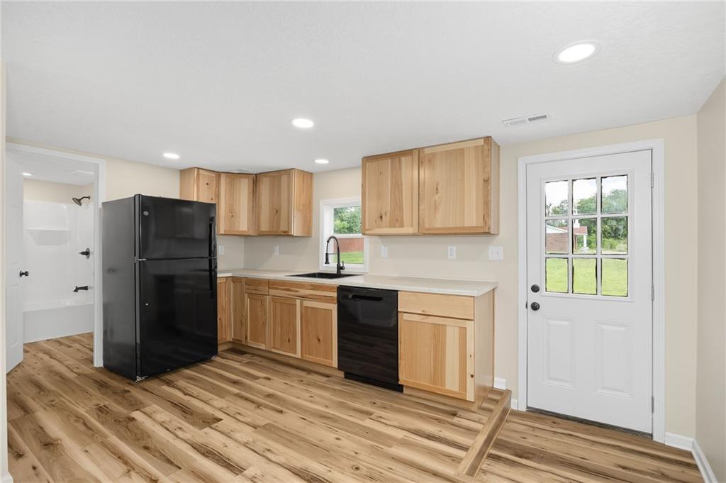 Photo 6 of 705 Turney Street