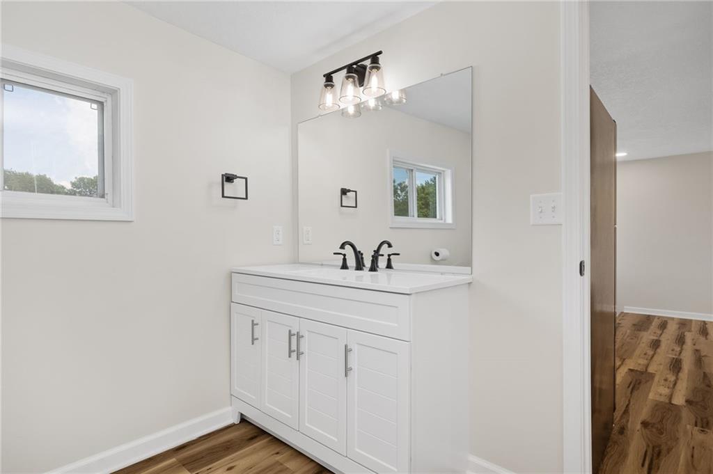Photo 7 of 705 Turney Street