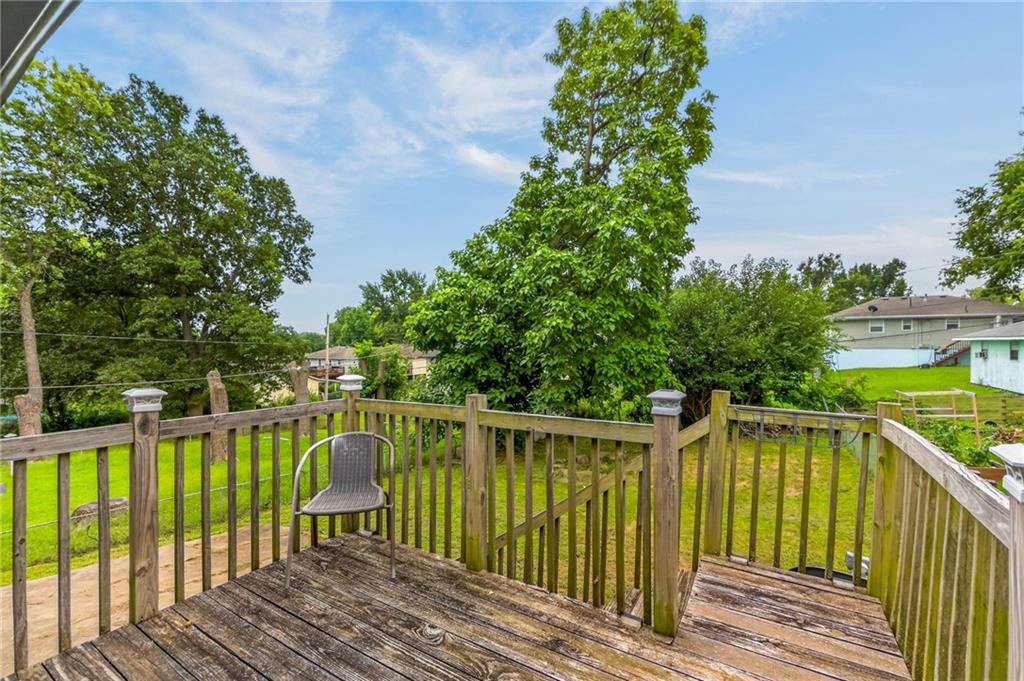 Photo 7 of 5209 NE 46th Street