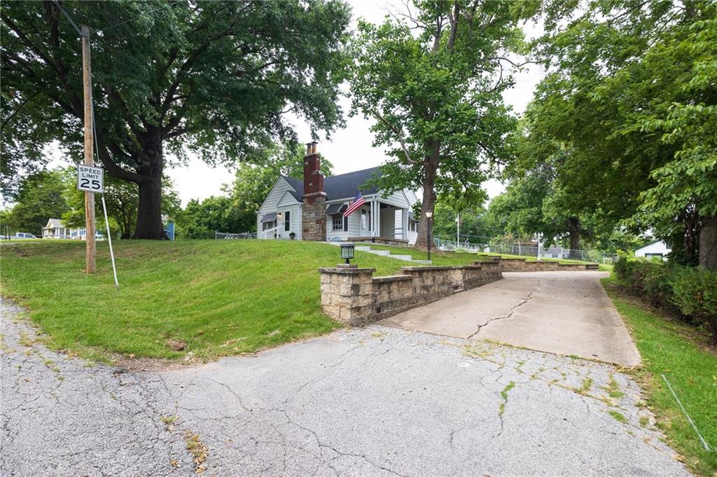 Photo 5 of 9314 E 36th Terrace