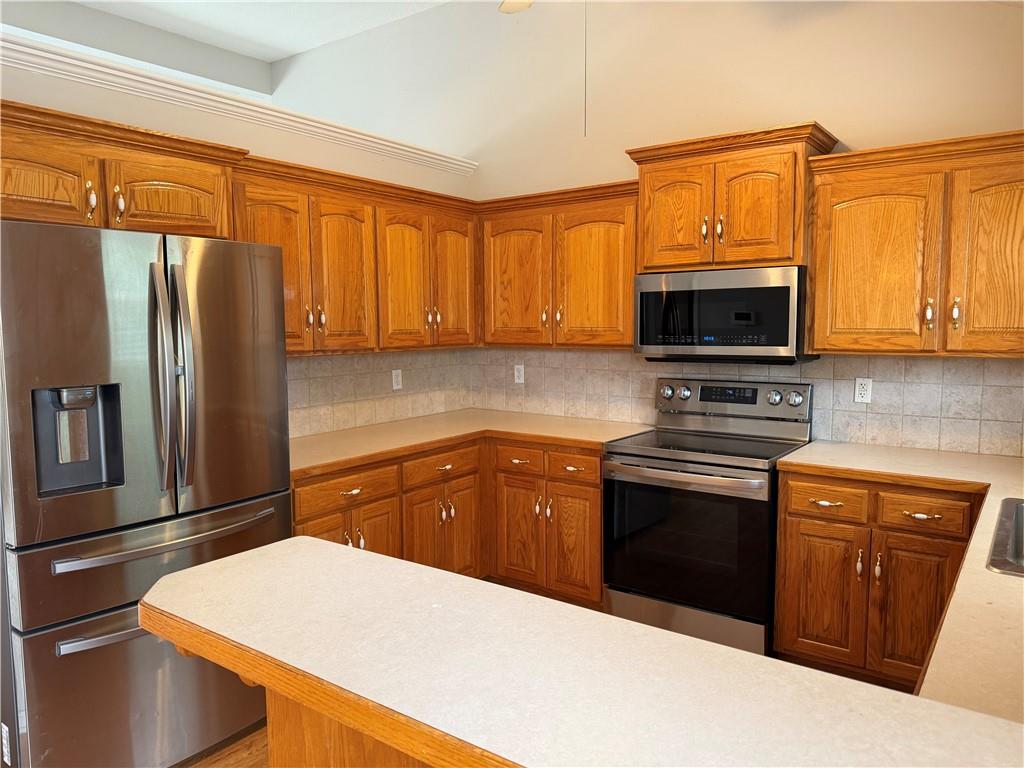 Photo 7 of 205 N Madison Street