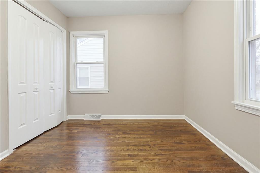 Photo 5 of 1017 S 51ST Street