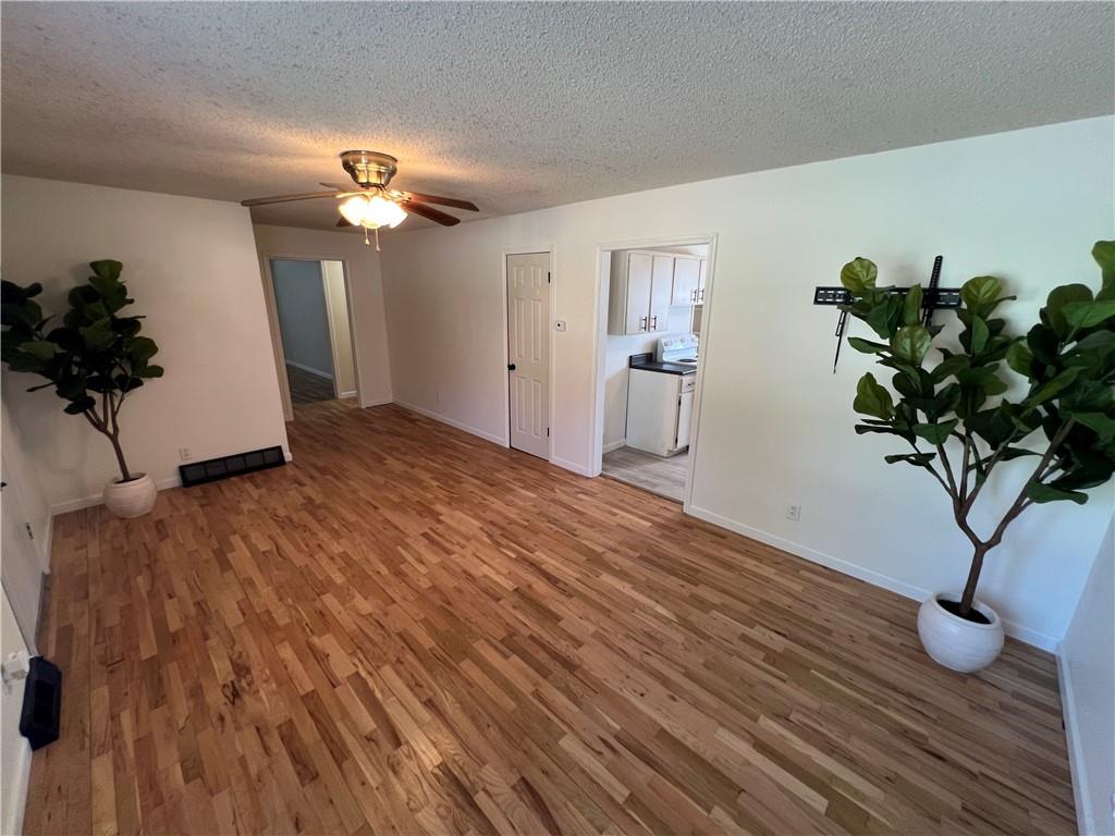 Photo 7 of 404 6th Street S
