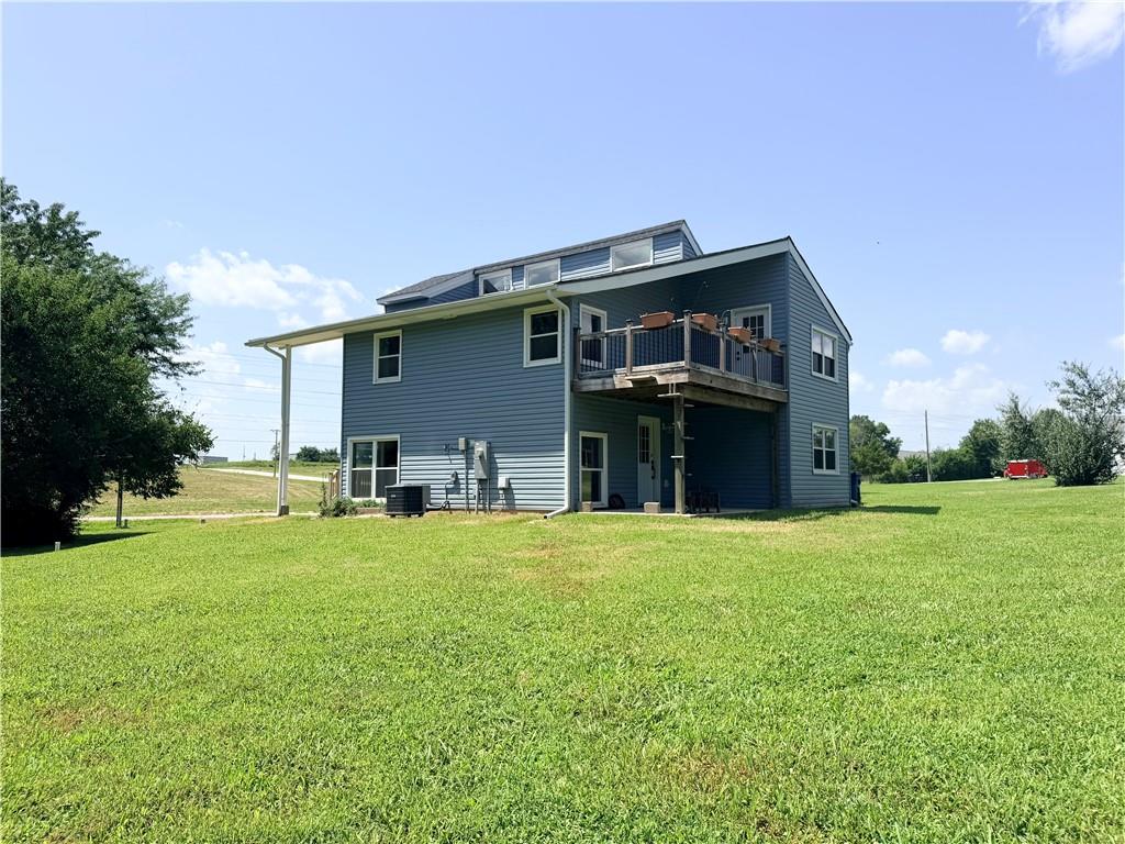 Photo 4 of 403 N Devasher Road