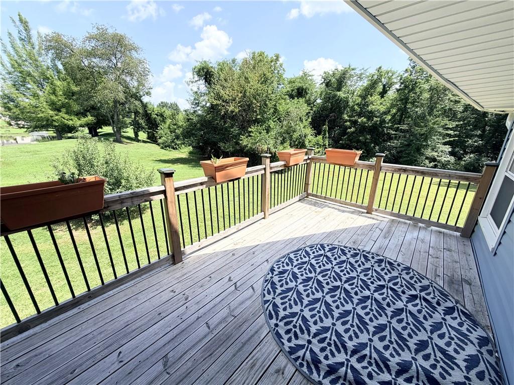 Photo 6 of 403 N Devasher Road
