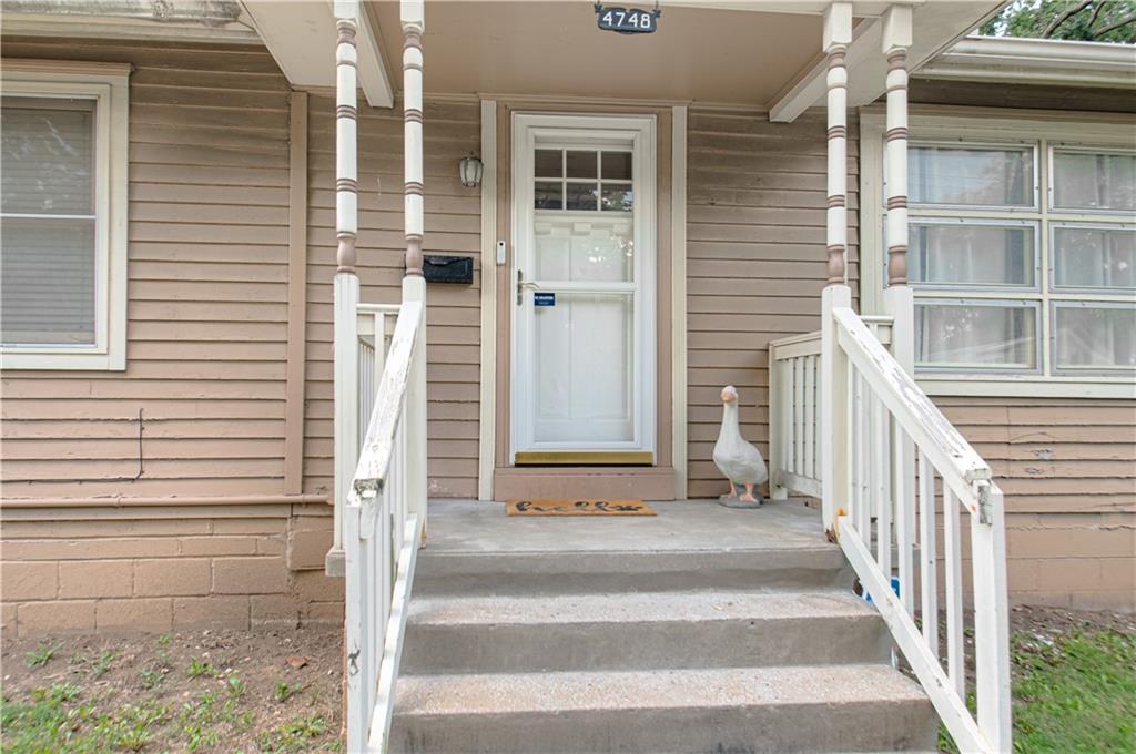 Photo 3 of 4748 Reinhardt Drive