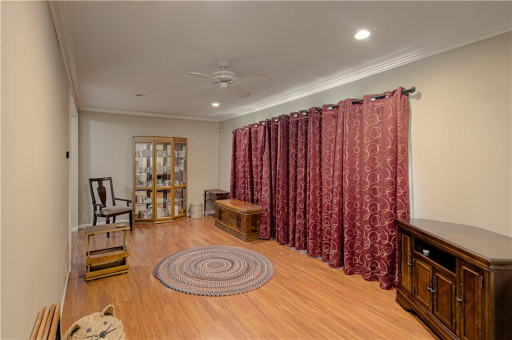 Photo 4 of 4748 Reinhardt Drive