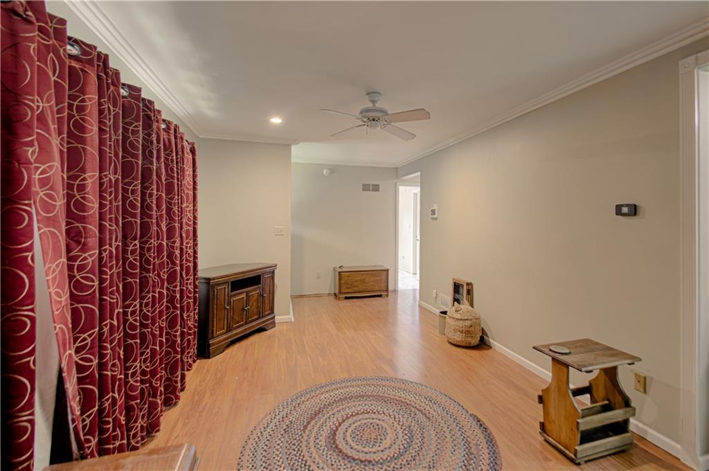 Photo 6 of 4748 Reinhardt Drive