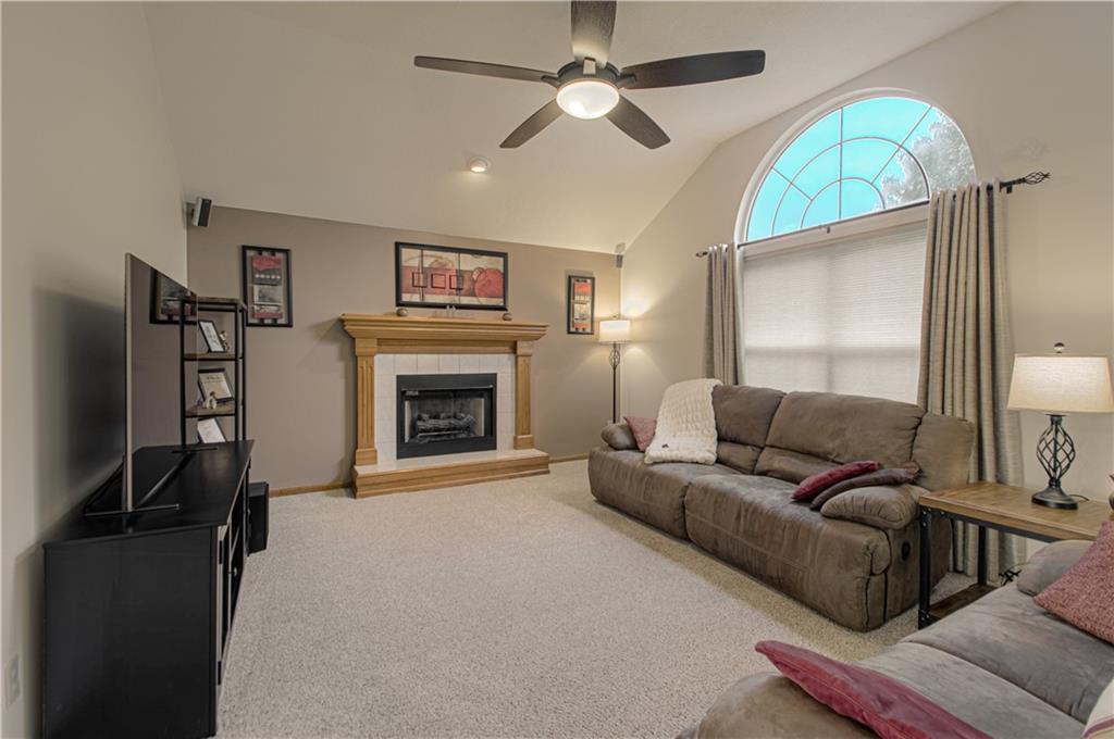 Photo 4 of 1224 NE Beacon Avenue