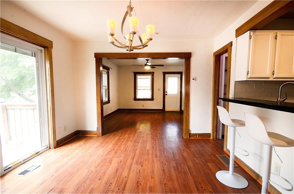 Photo 3 of 227 S Ash Avenue