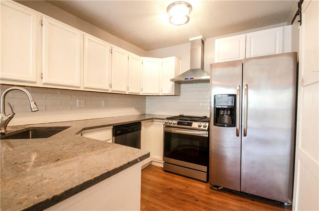 Photo 5 of 227 S Ash Avenue