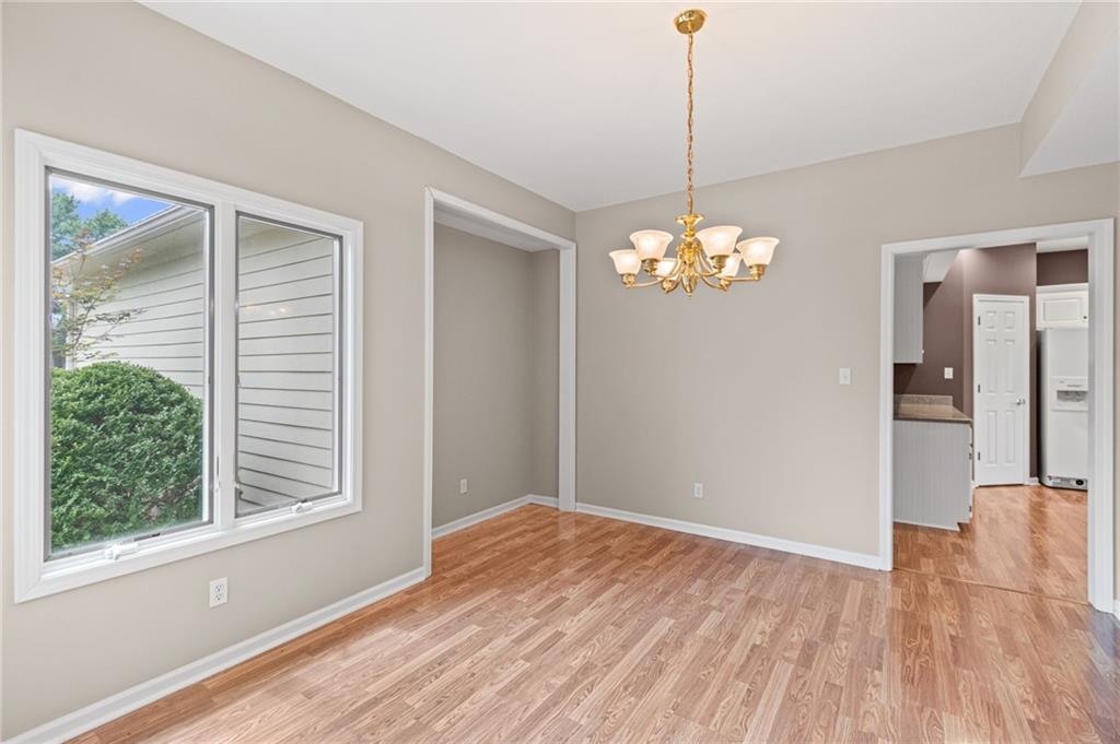Photo 5 of 1405 Kensington Court