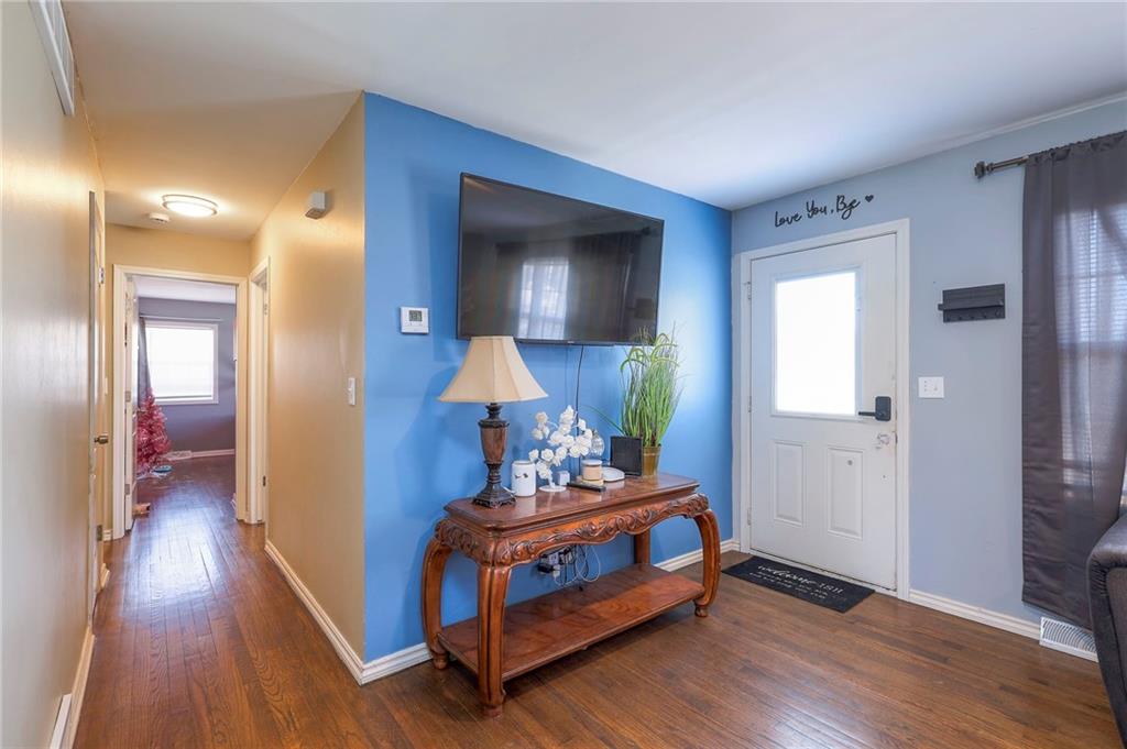 Photo 5 of 304 E South Street
