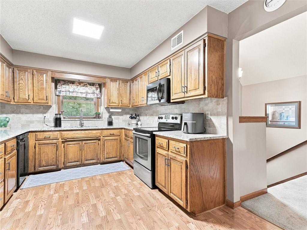 Photo 7 of 4109 NW 64th Place
