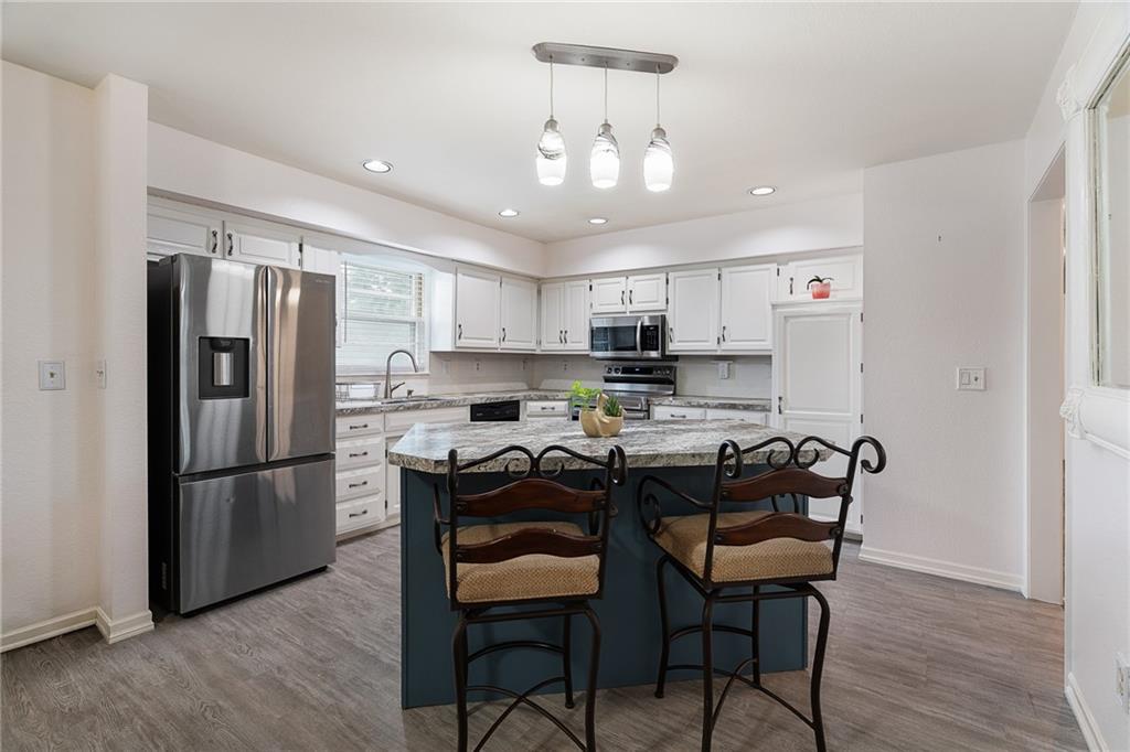 Photo 3 of 14717 S Seminole Drive
