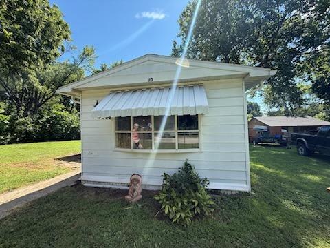 Photo 3 of 110 S Connor Street