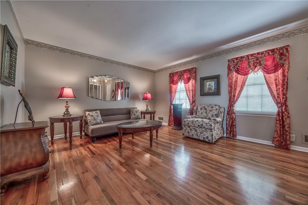 Photo 6 of 9610 W 97th Street
