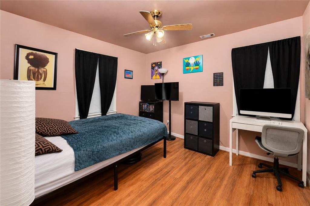 Photo 3 of 118 N Carlisle Street
