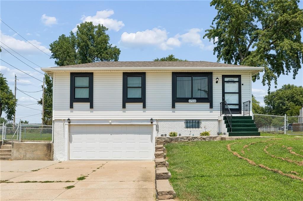 Photo of 17914 N Whitney Road
